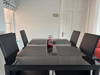 Gorgeous 2 Bedroom Apartment - Cardiff - 8