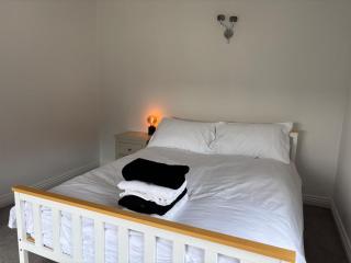 Gorgeous 2 Bedroom Apartment - 6