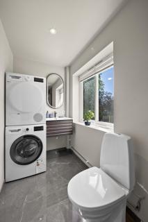 Stylish 4BR with parking - Drammen - 2