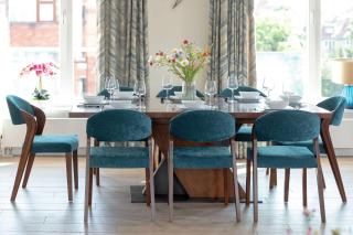Luxury Apartment with Three Bedrooms Air Conditioning and Parking by Noclegi Renters - Danzig - 2