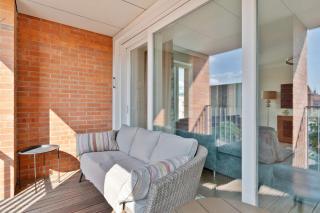 Luxury Apartment with Three Bedrooms Air Conditioning and Parking by Noclegi Renters - Danzig - 4
