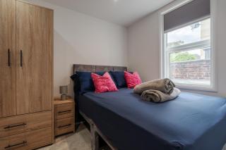 Riverside Flat Near Park Free Parking - Warrington - 6