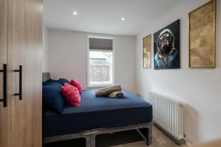 Riverside Flat Near Park Free Parking - Warrington - 2