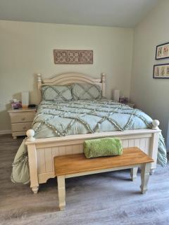 Sunshine and Wine Loft - Penticton - 5