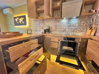 Stylish & Peaceful 1BR with Parking - Varna City - 4