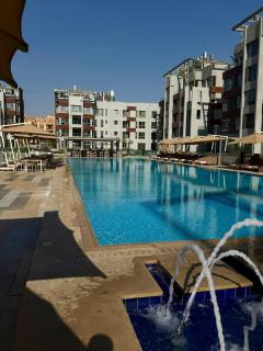 JW-Marriott Luxurious 1-BR Suite at New Cairo - Cairo - 6