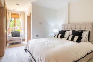 Large indoor swimming pool in Thetford Forest - The Pool House - Downham - 7