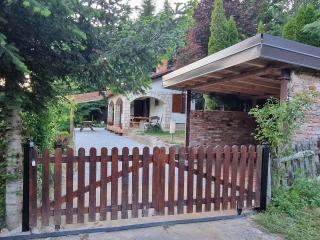 Chalet St John - - 6