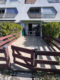 Studio dans quartier calme - climatisation - terrasse - parking - à 900m des plages et 400m des commerces - La Grande-Motte - 1