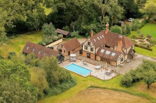 Exclusive Use - Walden Hall - Nuthurst - 0