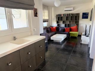 AVS Holiday Home - Nea Kallikratia - 4