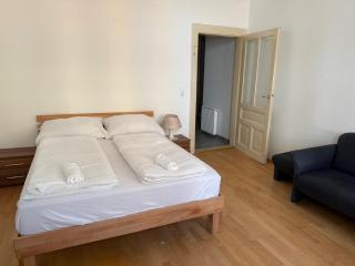 Peaceful 2BR Apartment 15-Min to Ottakring Station - Vienne - 0