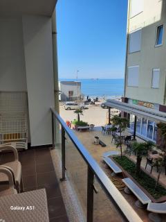 Sea view apartment Joni! close to everything! - Lezhë - 0