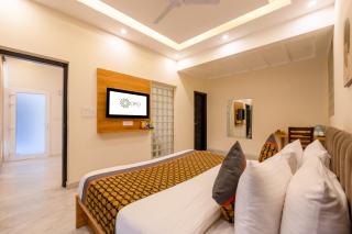 OPO Essential, Sector 21 Gurgaon - 9