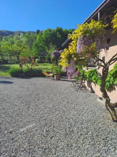 Il giardino di fronte - Castellar - 7