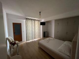 Beach Side Rooms - Sarandë - 3