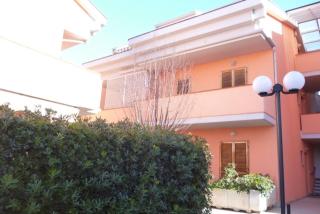 R33 - Trilocale a 150 mt dalle spiagge - 0