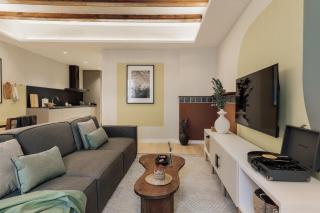 Ipek - 2 bedrooms and balcony in Sant Pere - 2