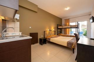 Vicky Rooms - Paralia Dionysiou - 1
