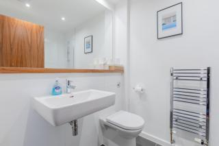Modern 1BD Flat 6 min walk to Old Street Station - Londra - 3