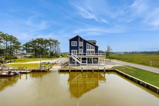 4 BR canal-front House with and Deck and outdoor shower - 9