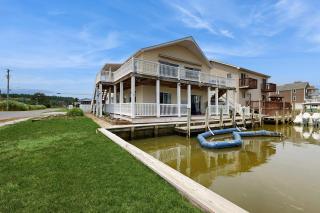 4 BR canal-front House with and Deck and outdoor shower - 7
