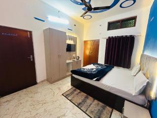 Divya darshan stay, 150m from Ram janam bhoomi ayodhya - Ayodhya - 8