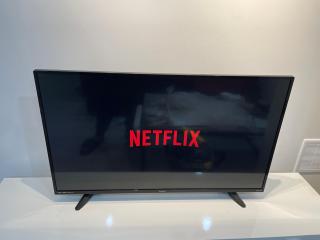 Executive Apartment - 2BDR Parking Self-check in - Walkout basement Lower Unit - 7