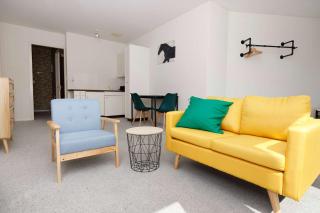 Basic & Cozy Zurich Studio Central & Walkable - Zürich - 0