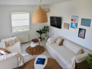 Seaside Serenity in Komi Beach 2 - - 0