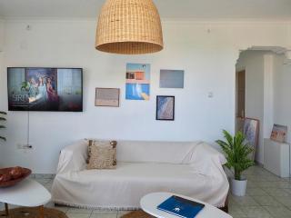 Seaside Serenity in Komi Beach 2 - - 6