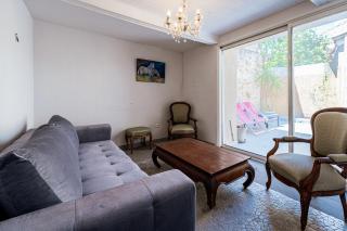 Hébergement et GARAGE au cœur des remparts -sans cuisine - Aigues-Mortes - 5