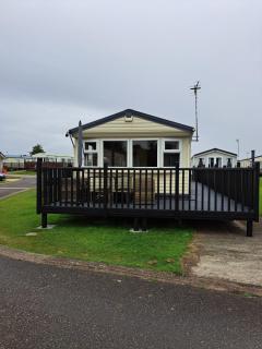 Tranquil Lodge Retreat in Scunthorpe Countryside - Scunthorpe - 0