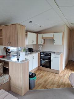 Tranquil Lodge Retreat in Scunthorpe Countryside - Scunthorpe - 1