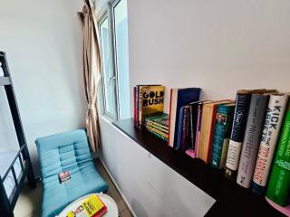 Modern Family-Fun Suites - Infinity Pool, Ps5, Pool table, Indoor-Cinema with Balcony - M1 - 1