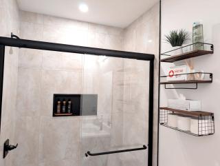 Luxury Guest Suite in Calgary - Calgary - 3