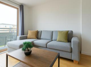 Flat with Balcony in Bow - 3