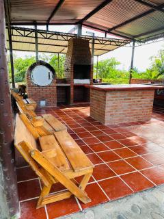 Hermosa Casa Finca con Piscina Natural, Lago y Bbq a la salida de Neiva - 8
