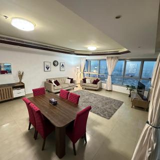 Corniche Tower 2BHK - Ajman - 4