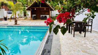 Pool Bay - Arugam Bay - 0