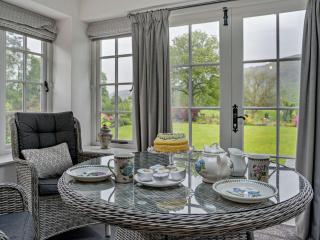 2 Bed in Lakeside 94926 - Lakeside - 1