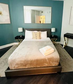 The Sunny Isles Suite - 5