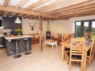 3 Bed in Fordingbridge 66130 - Redlynch - 0