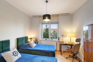 2 Bed Flat - Sleeps 8 - Parking - Wifi - 1