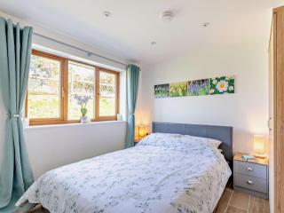 2 Bed in Axminster 89471 - Chardstock - 3
