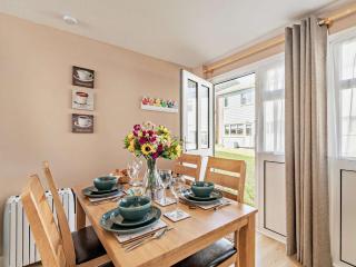 2 Bed in Freshwater East 92164 - Hodgeston - 3