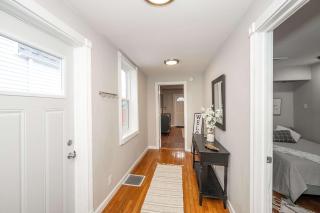 The Covington Cottage Modern 2 BDR Charmer - Covington - 5