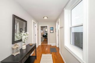 The Covington Cottage Modern 2 BDR Charmer - Covington - 4