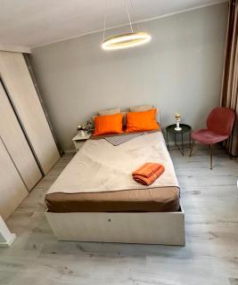 Cristian's Little House Bucharest - Bucarest - 7