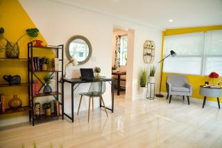 Vibrant 4bd 2ba Miami Home w POOL - Miami - 7